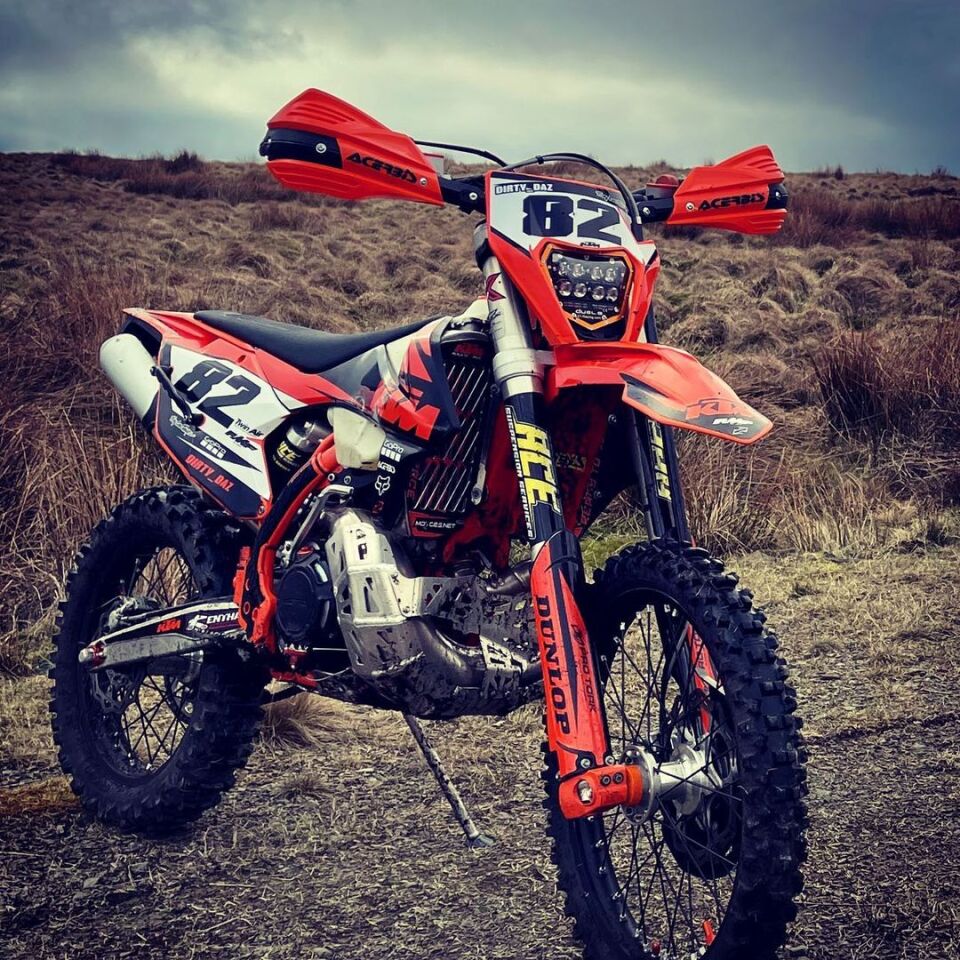Radyatör Koruma KTM 2T/4T 2020-2026 Modeller Fan Dahil - YARIM ÇIKARTMA
