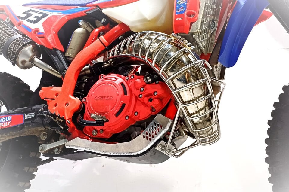 Beta 2020-2026 2T 250/300 RR-XPRO-RC için Tel Salyangoz Koruma