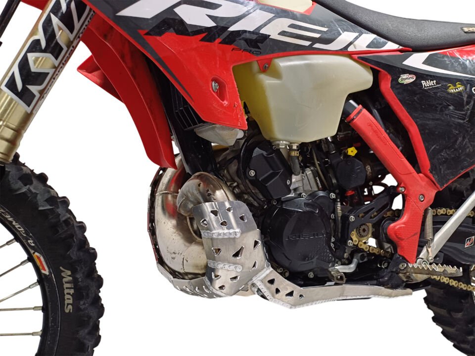 RIEJU 250/300 2T 2025-2026 için Boru Korumalı Darbe Plakası