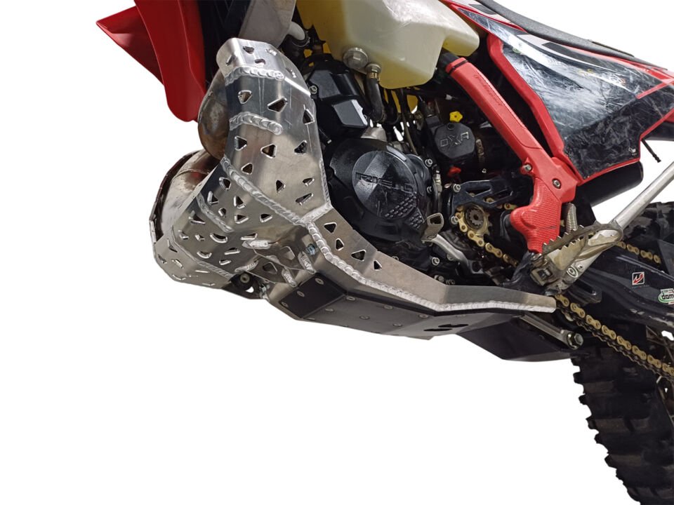 RIEJU 250/300 2T 2025-2026 için Boru Korumalı Darbe Plakası