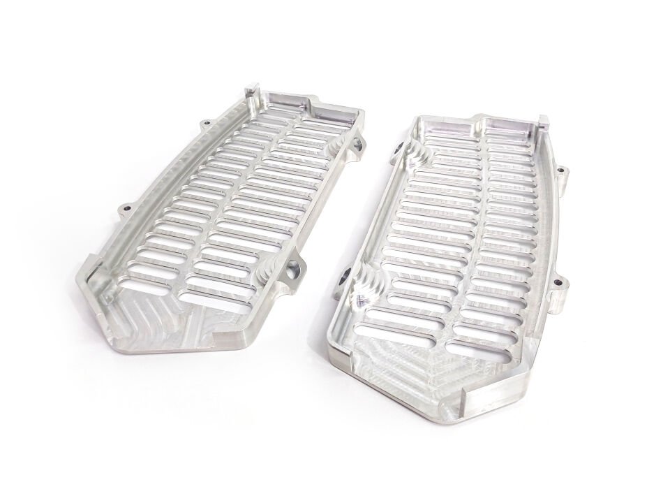 Radyatör Koruma KTM / HUSQ / GASGAS için Katı Alm Plakadan CNC İşlenmiş Radyatör Koruması