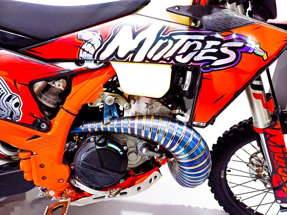 Motoes Titanyum Salyangoz Tork Egzoz KTM/Husqvarna/GasGas TBI 250-300 2T 2023-2026 Modelleri İçin