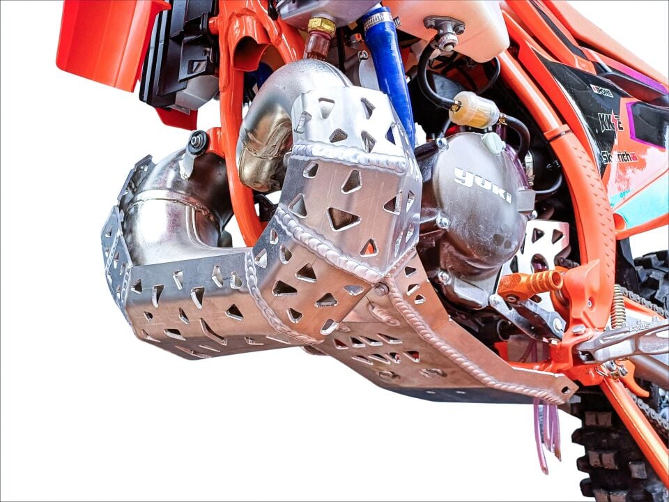 Yuki 2024 250cc Crankcase and Snail Guard