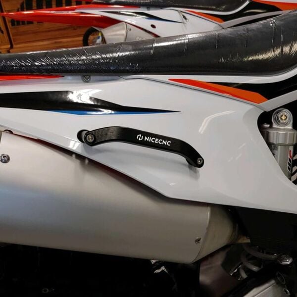 KTM 350 500 EXC-F 2020-2023 İçin Arka Tutma Kolu
