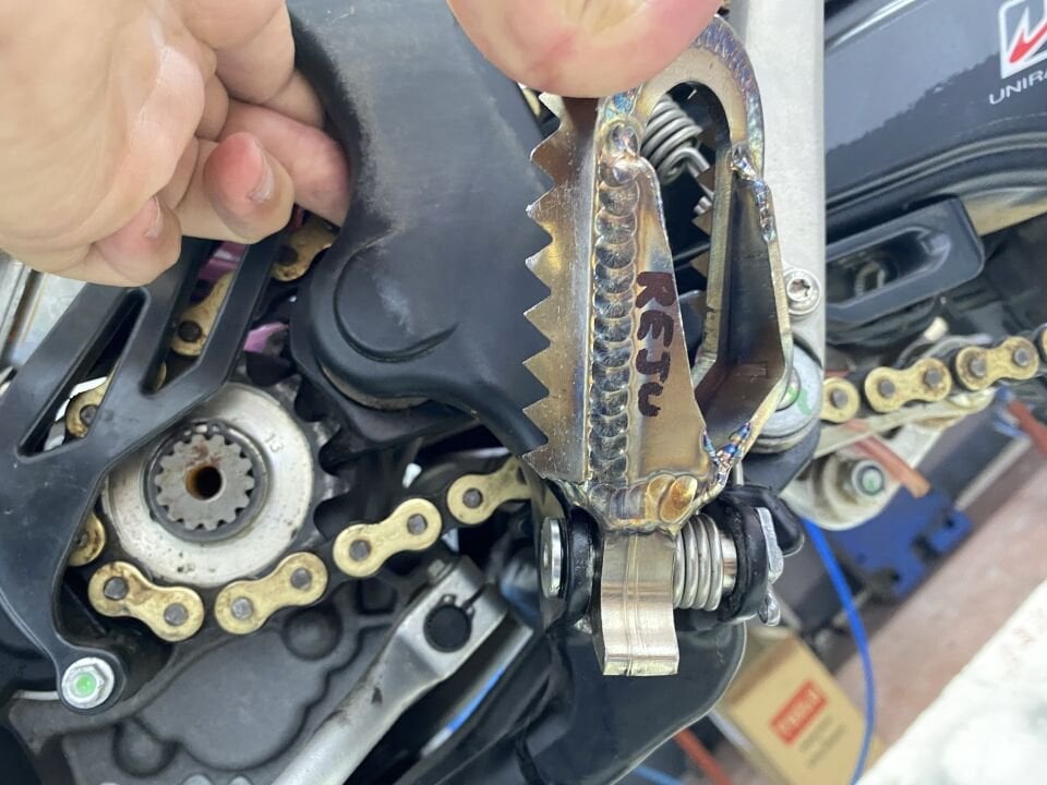 Motoes Paslanmaz Ayaklık RIEJU 2020-2026 Tüm Modeller İçin