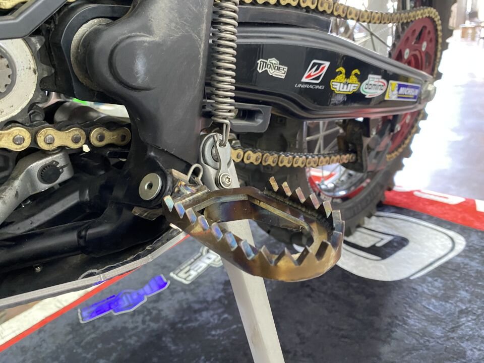 Footpegs Paslanmaz Çelik RIEJU 2020-2026 Tüm Modeller