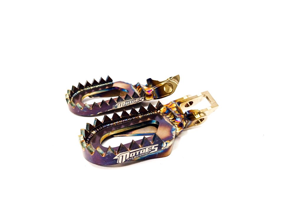 Motoes Paslanmaz Çelik Özel Ofset Pozisyonlu Ayaklık KTM 2017-2023 Modelleri İçin 10 MM DOWN - 10 MM BACK