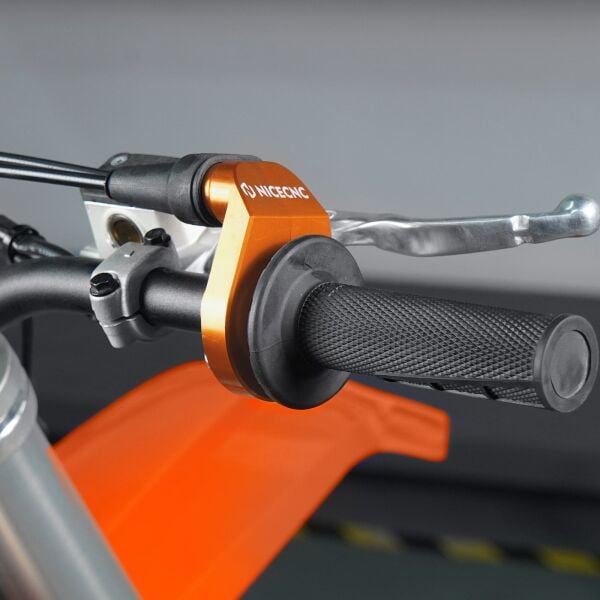 KTM / Husqvarna / GasGas 2023-2027 Uyumlu Gaz Kolu Muhafazası