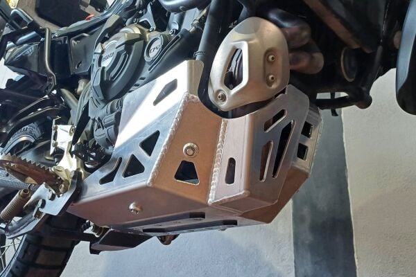 Yamaha Tenere 700 2021-2024 için Karter ve Link Koruma BLACK