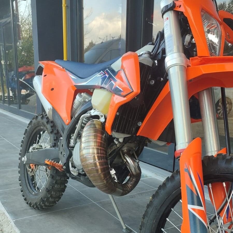 KTM EXC 150 / HUSQVARNA TE 150 2020-23 Modelleri için Fabrika Egzoz Tork Borusu