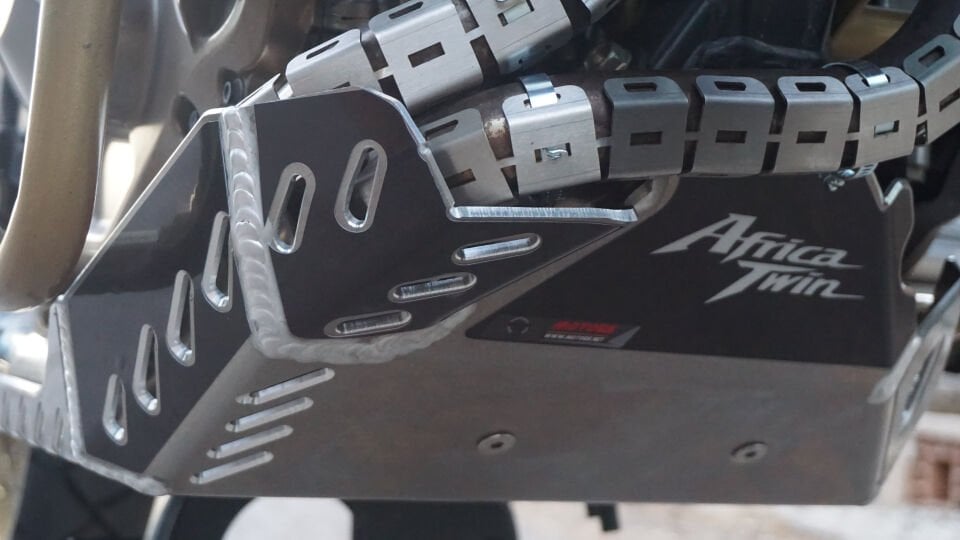 Honda CRF1000L Africa Twin 2016-17-18-19 Egzoz Korumalı Motor Koruma Plakası