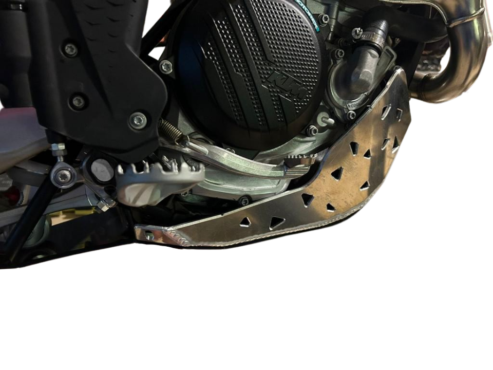 KTM HUSKY 250/501 Dört Zamanlı 2024-2025 TBI Karter Koruma Link Koruma Dahil değil - Gümüş(Doğal)
