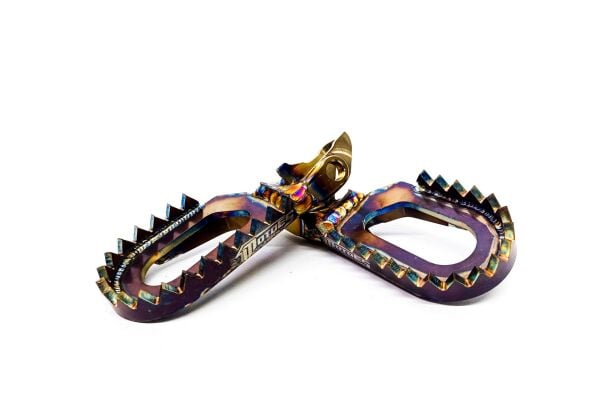Motoes Paslanmaz Çelik Özel Ofset Pozisyonlu Ayaklık Husqvarna 2017-2023 10 MM DOWN - 5 MM BACK
