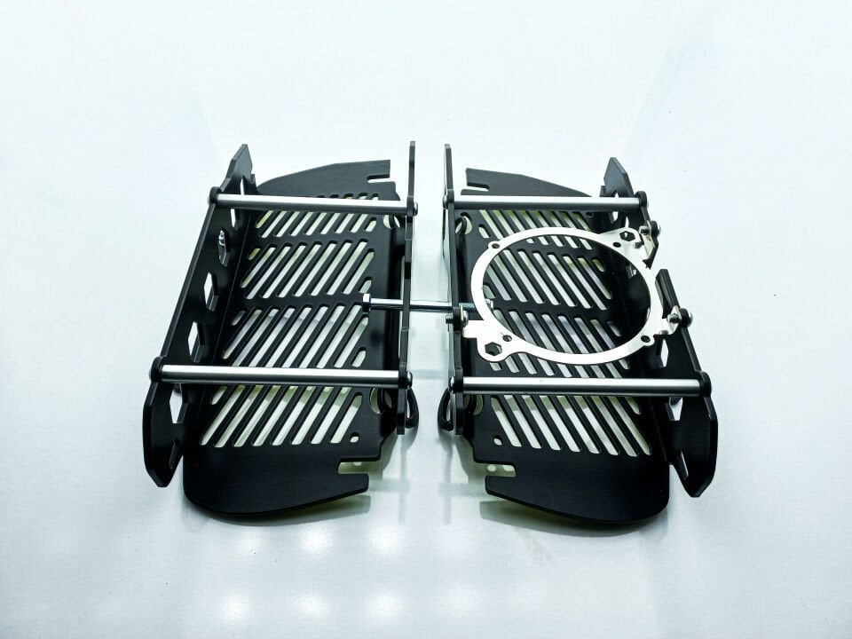 Husqvarna 2T/4T 2020-2026 MODEL BLACK RADIATOR PROTECTION