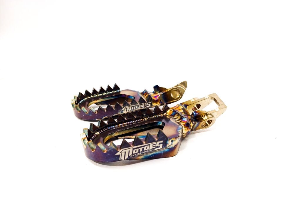 Motoes Paslanmaz Çelik Özel Ofset Pozisyonlu Ayaklık KTM 2017-2023 Modelleri İçin