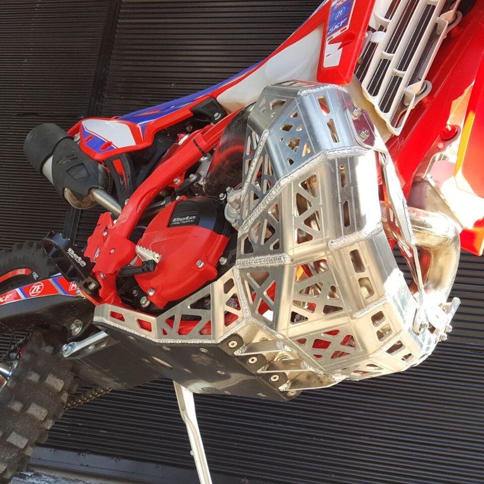 Beta RR-RC-XPRO 2020-2025 Models Pipe Protected Skid Plate