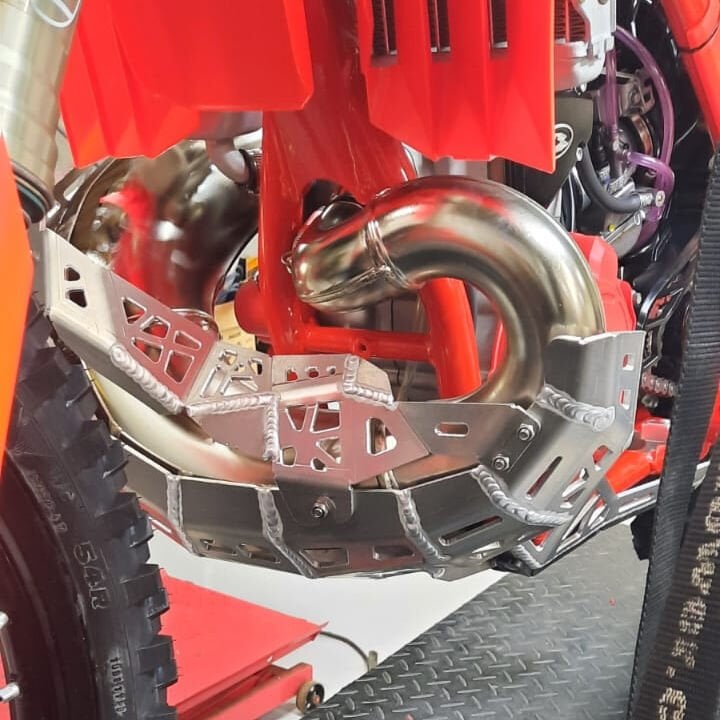 Beta RR-RC-XPRO 2020-2025 Models Pipe Protected Skid Plate