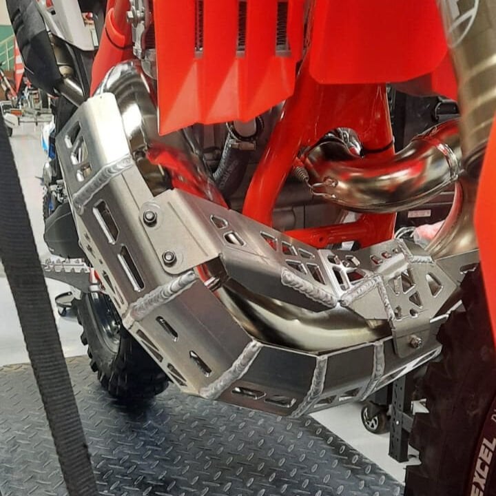 Beta RR-RC-XPRO 2020-2025 Models Pipe Protected Skid Plate