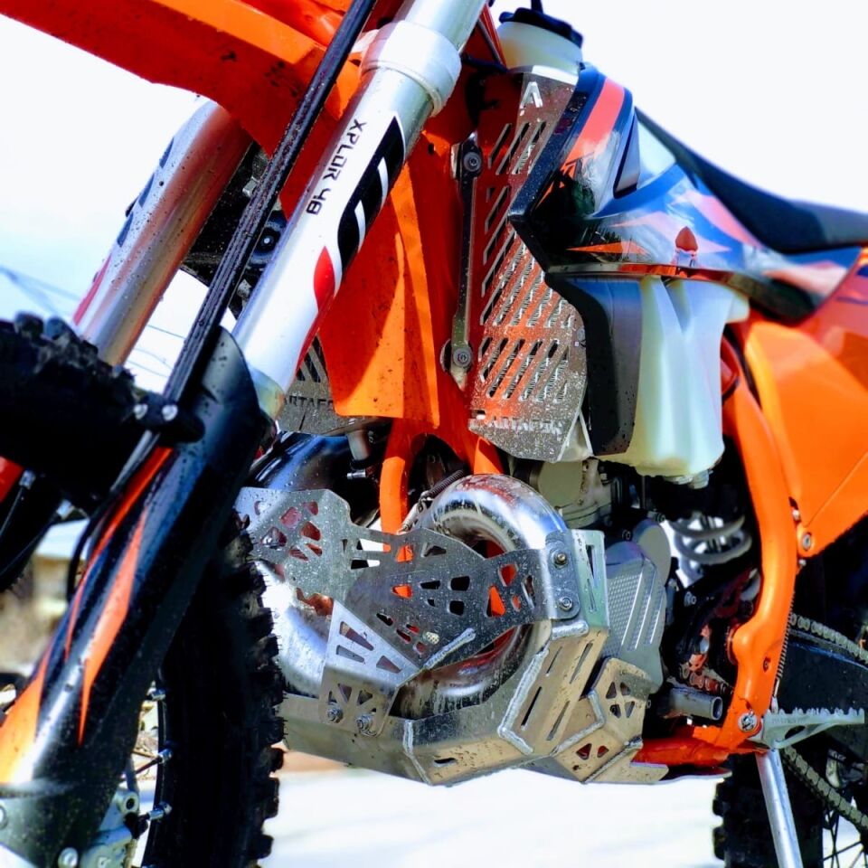 KTM, Husqvarna 2017-2019 250/300 2T için Karter ve Salyangoz Koruma