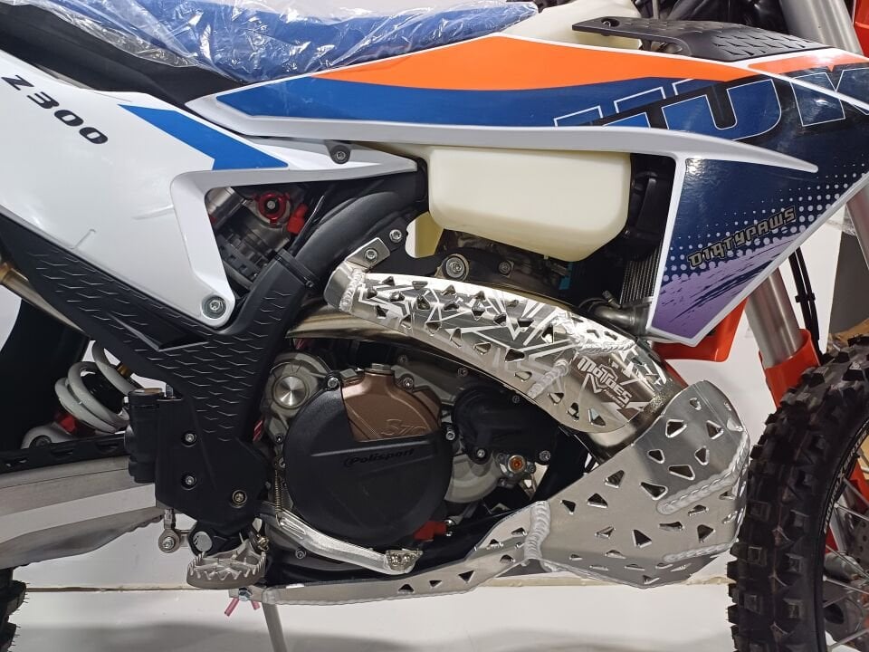 Yuki Z300 2T 2024-2026 Salyangoz Yan Ek Koruma