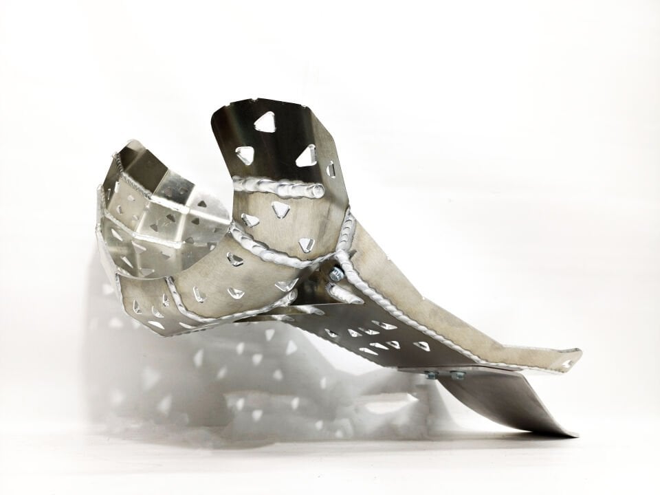 YUKI 250T 2025  Karter ve Salyangoz Koruma