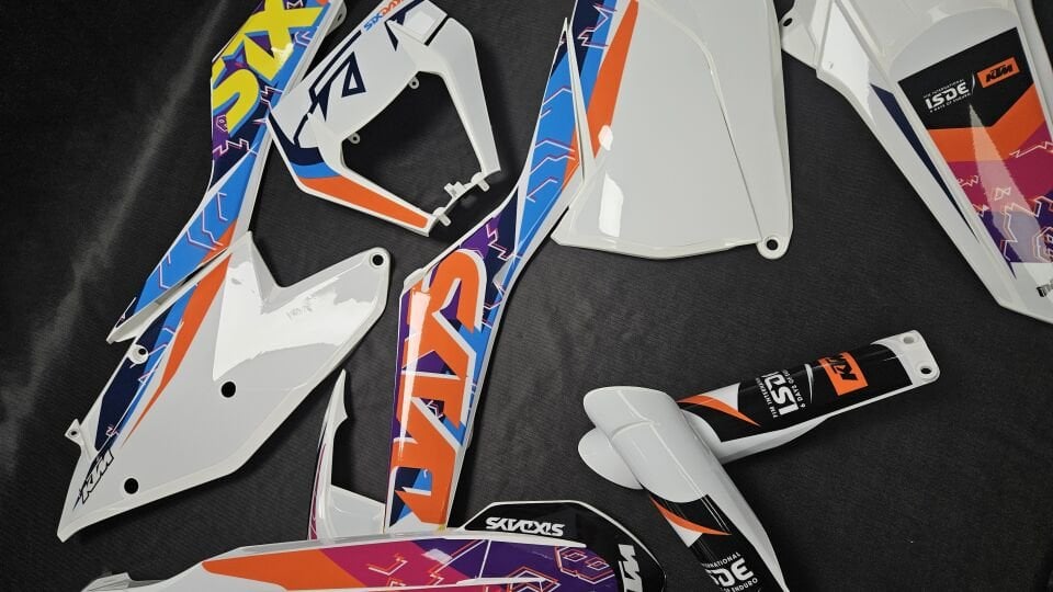 KTM 2020-2023 Model SIX DAYS Hazır Plastik Kaplamalı