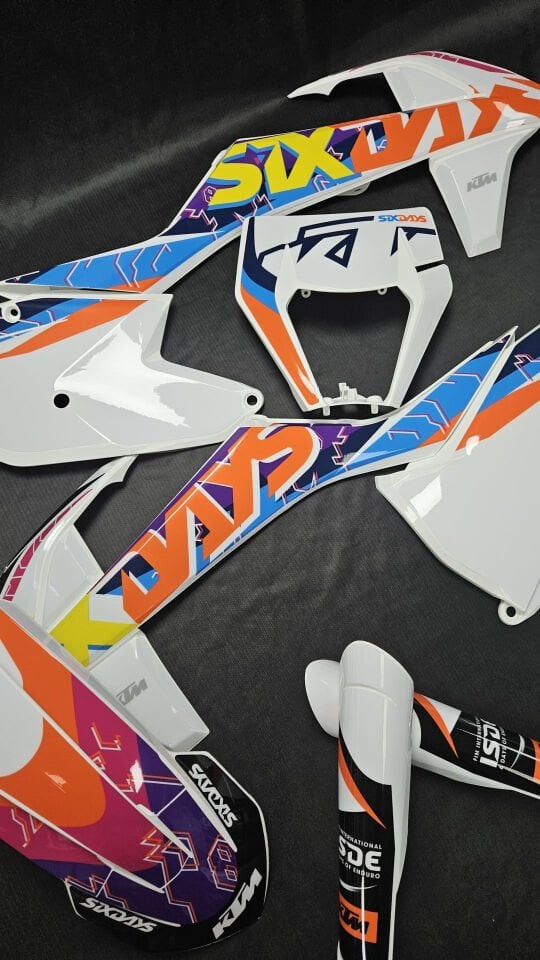 KTM 2020-2023 Model SIX DAYS Hazır Plastik Kaplamalı