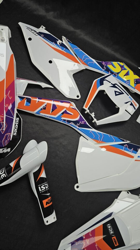 KTM 2020-2023 Model SIX DAYS Hazır Plastik Kaplamalı