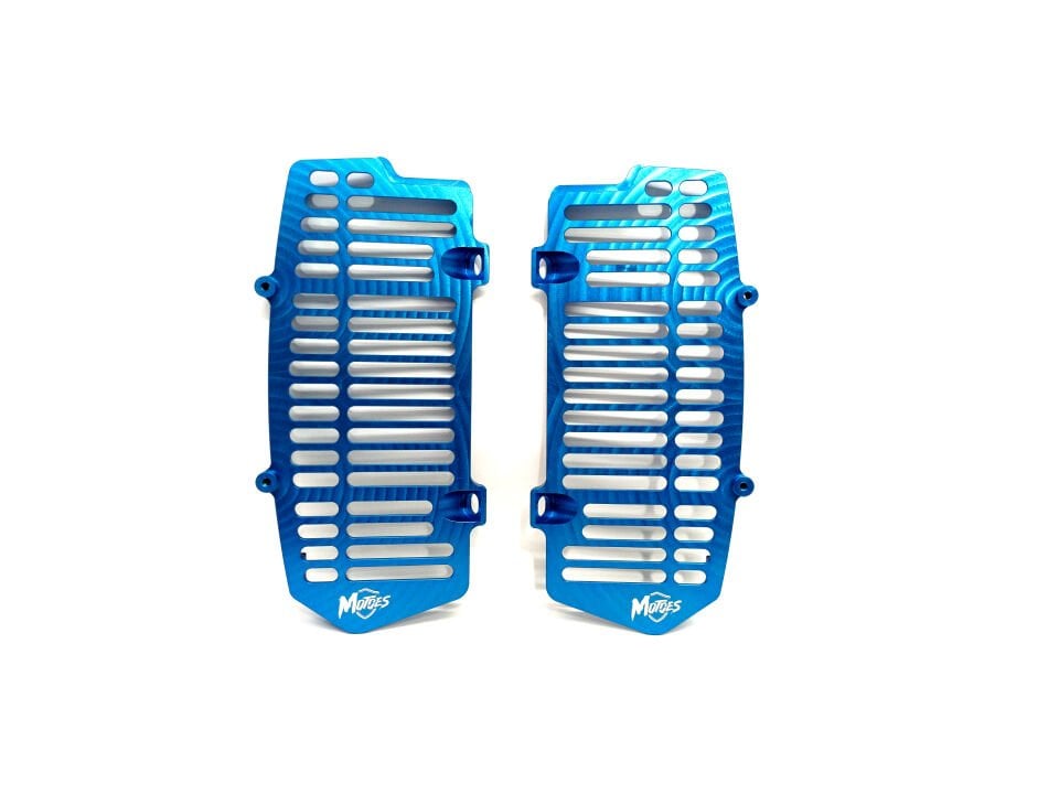 KTM/HUSQ/GASGAS için CNC işlenmiş, masif alüminyum levhadan üretilmiş mavi radyatör koruma plakası.