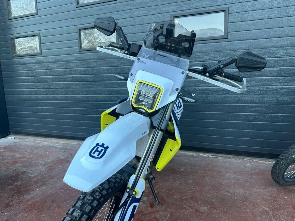 Motoes Husqvarna 701 2016-2026 Yüksek Güçlü Led Far #ffff00:YELLOW