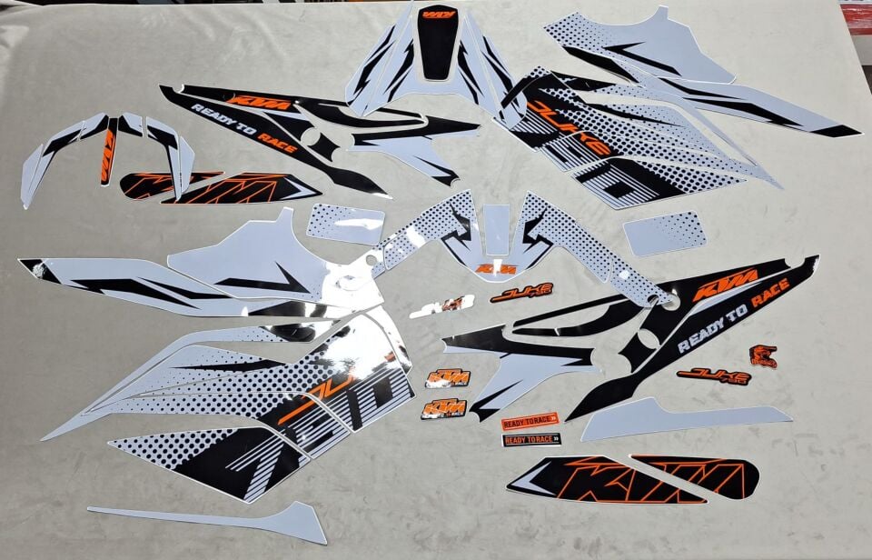 KTM DUKE 790 (2018–2023) Uyumlu Sticker Seti – Outlet